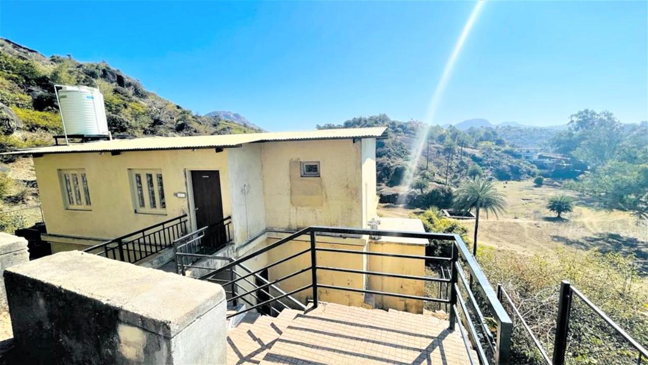 Bed and Breakfast Shikhar Bunglow - A Stunning Valley View Bungalow In Маунт-Абу Екстер'єр фото