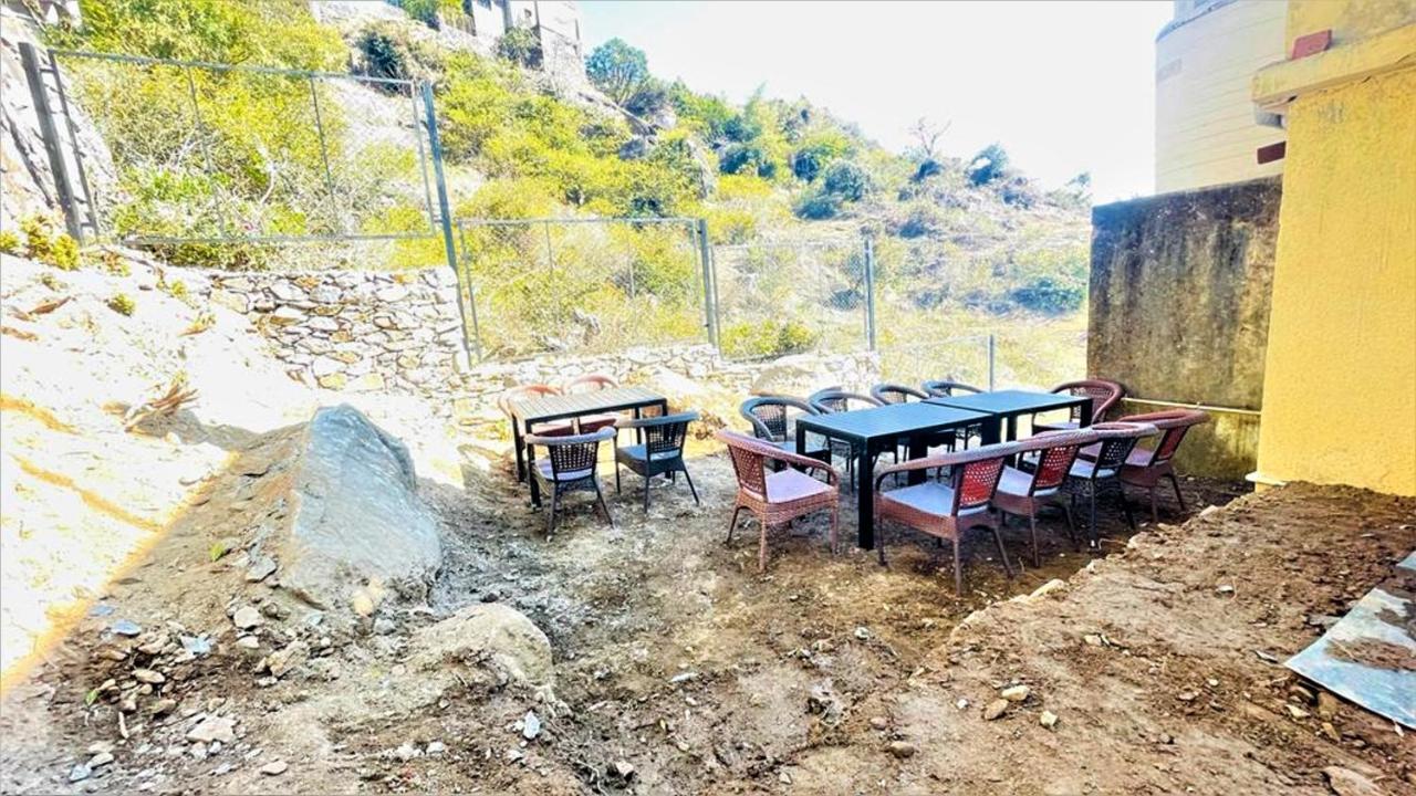Bed and Breakfast Shikhar Bunglow - A Stunning Valley View Bungalow In Маунт-Абу Екстер'єр фото